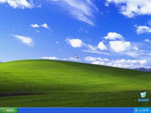 Рабочий стол Windows XP, по которому мы будем скучать