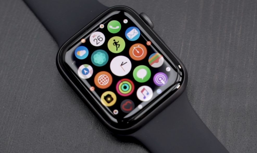 Часы apple series 4. Apple watch 7 interface. Apple GPS дисплей. Для айфонов аксессуары GPS. Часы Apple watch они подключаются на телефон розового цвета.