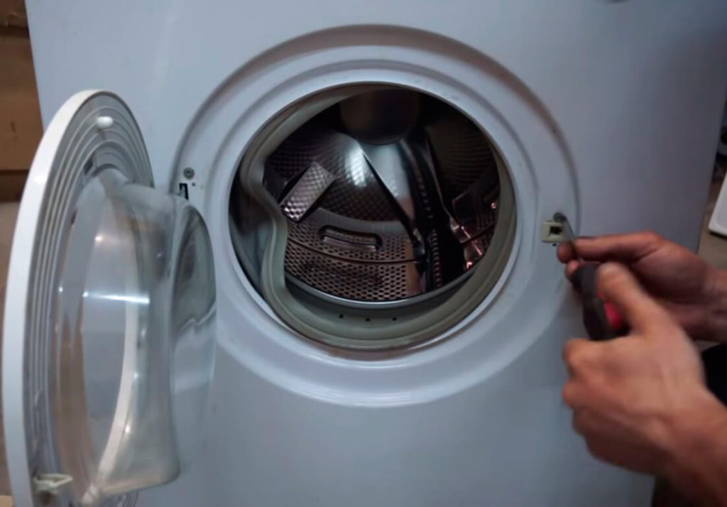 ТОП 8 причин, почему стиральная машина не набирает воду